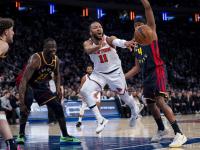 IM电竞-热火客场战胜马刺，尼克斯遭逆袭失利