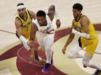 IM竞技体育平台-阿根廷男篮鏖战76人，米切尔打破历史纪录