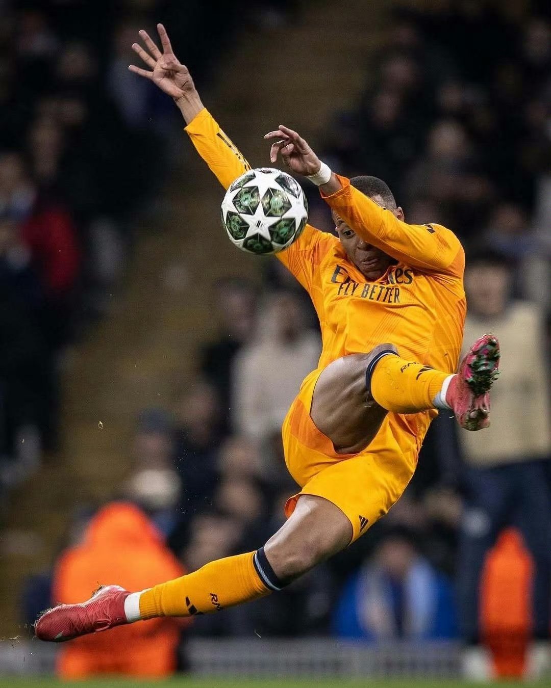 曼城备战欧冠，惨遭淘汰令球迷失望！