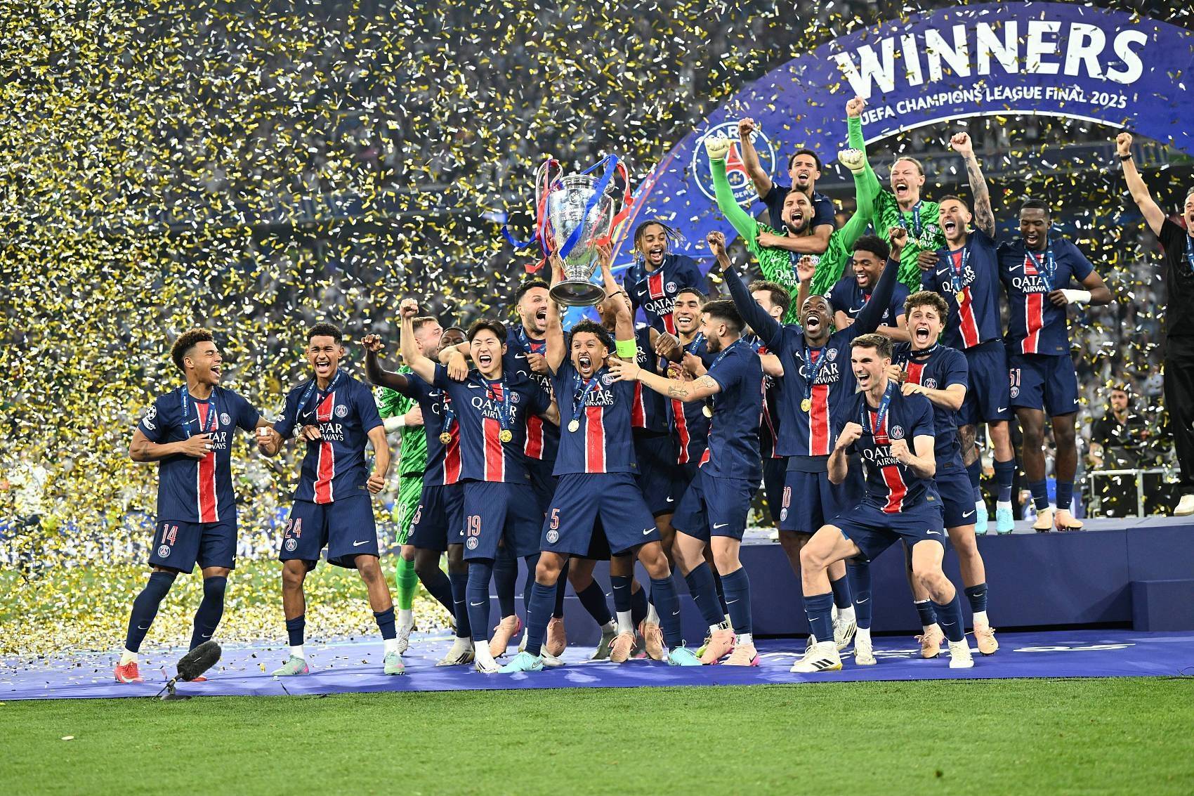 强强对决引发热议欧洲球队备战火热的简单介绍