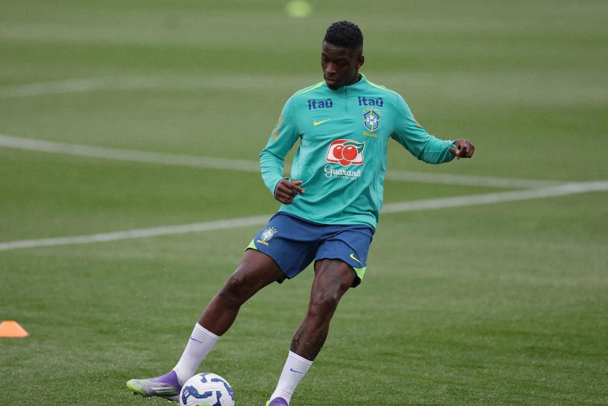 包含激战场上,巴西力克智利,发挥每个队员实力的词条 包含激战场上,巴西力克智利,发挥每个队员实力的词条