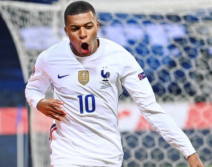 法国横扫瑞士,科曼爆发神勇的简单介绍 法国横扫瑞士,科曼爆发神勇的简单介绍