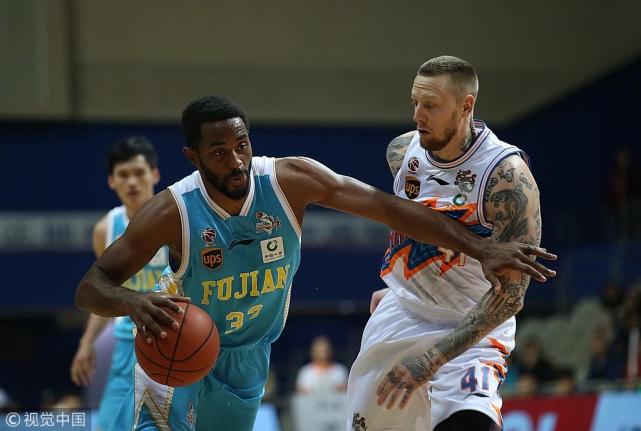 福建外援奉献感人表现,帮助球队赢得宝贵三分的简单介绍 福建外援奉献感人表现,帮助球队赢得宝贵三分的简单介绍