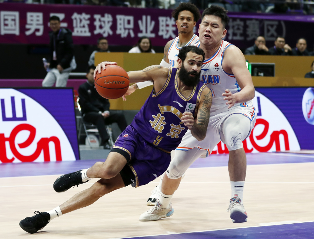 福建外援奉献感人表现,帮助球队赢得宝贵三分的简单介绍 福建外援奉献感人表现,帮助球队赢得宝贵三分的简单介绍