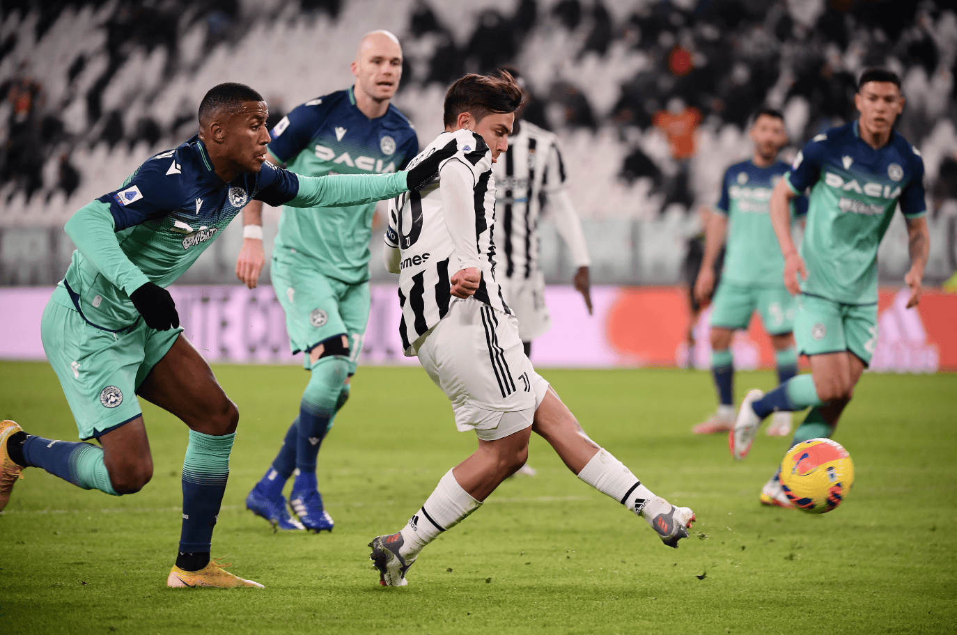 尤文图斯赢得关键之战，稳扎稳打向前