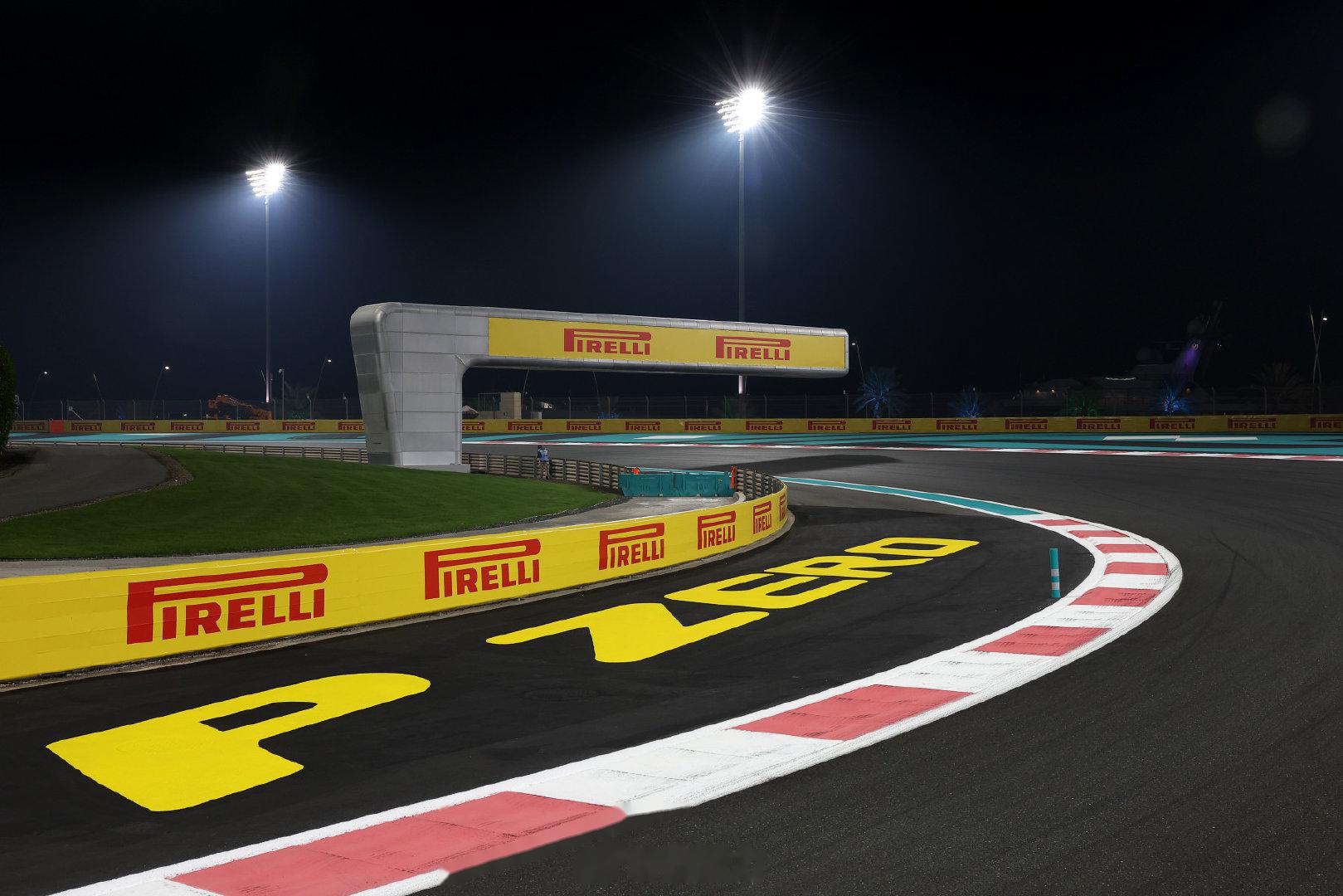 雷诺车队横扫迈凯伦，维斯塔潘扛起全队的简单介绍