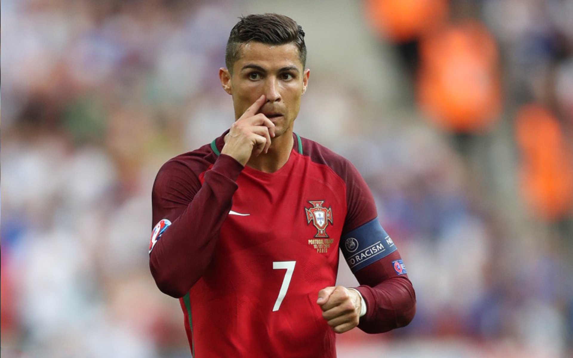 石宇奇刷新纪录助丹麦队轻取泰国队,羽坛新格局初现